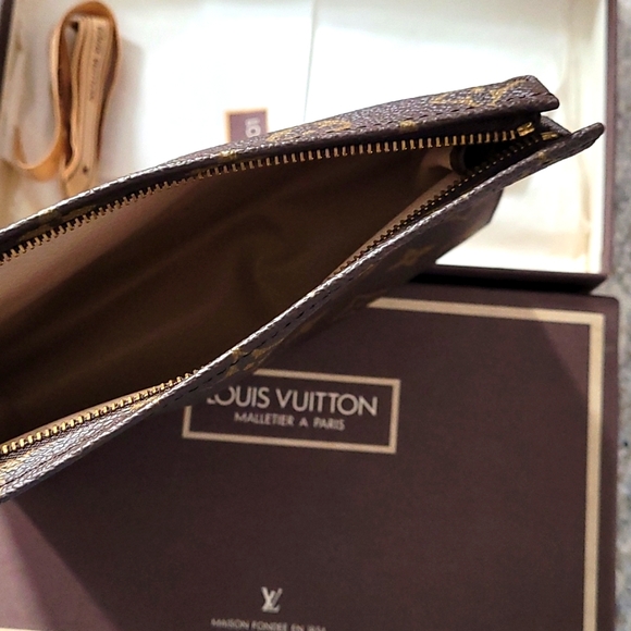 Louis Vuitton Monogram Bag - Picture 2 of 4